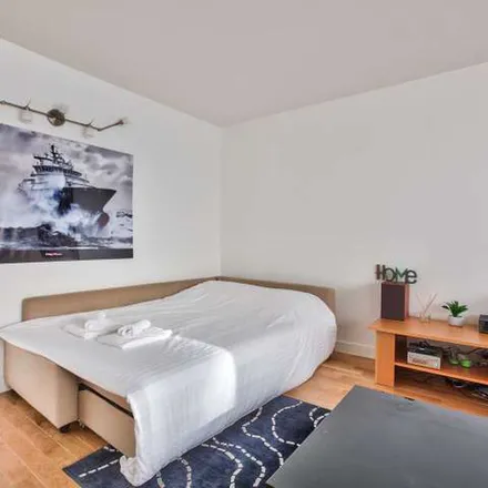Rent this 2 bed apartment on 15 Rue de Dantzig in 75015 Paris, France