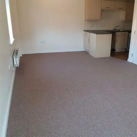 Image 3 - Deykin Road, Lichfield, WS13 6PS, United Kingdom - Apartment for rent