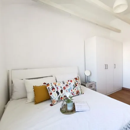 Rent this 5 bed room on Madrid in Calle de Santa Catalina, 6