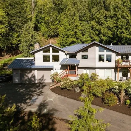 Image 2 - 17361 Olympic Place, Mount Vernon, WA 98274, USA - House for sale