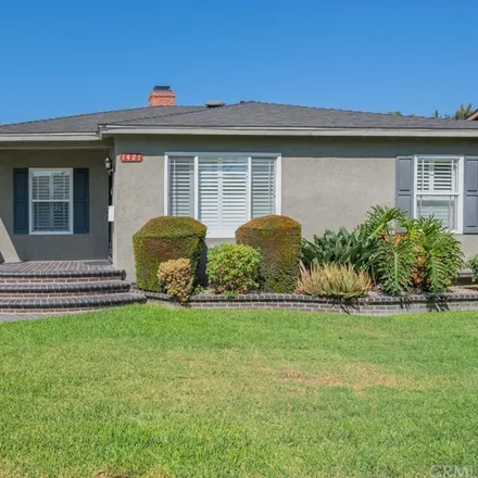 Image 2 - 1421 South Pearl Avenue, Compton, CA 90221, USA - House for sale