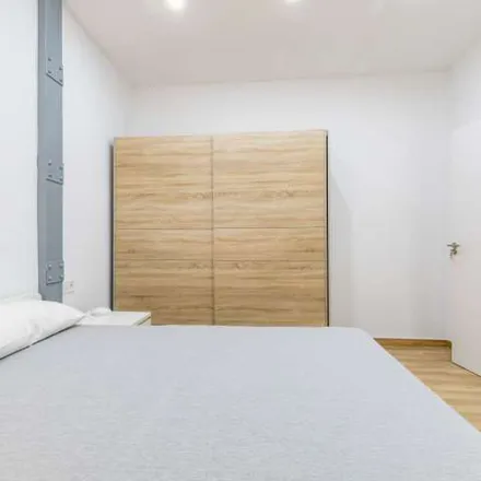 Rent this 4 bed apartment on Casual Valencia del Cine in Carrer del Convent de Sant Francesc, 7