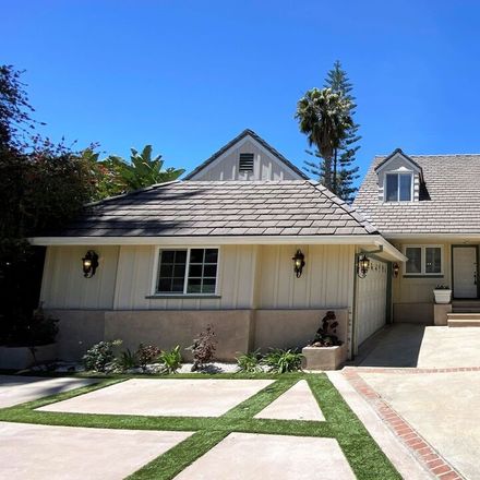 Rent this 5 bed house on 811 North Doheny Drive in Beverly Hills, CA 90210