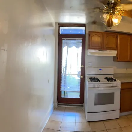 Image 2 - 408 Sanders Street, Baltimore, MD 21230, USA - Townhouse for rent