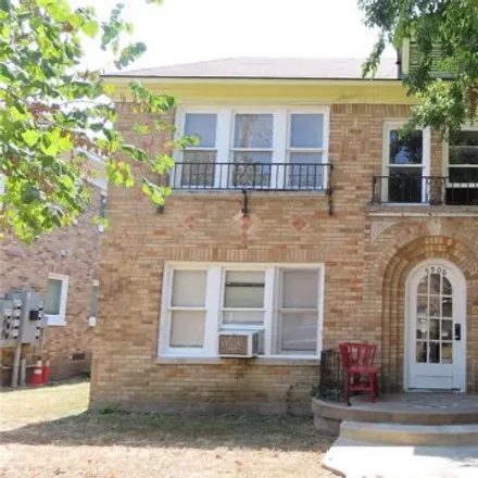 Rent this 1 bed apartment on 5906 Oram Street in Dallas, TX 75206