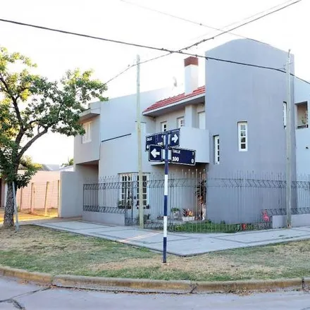 Image 2 - Calle 7 93, Barrio Sartor, Municipio de Avellaneda, Argentina - House for sale