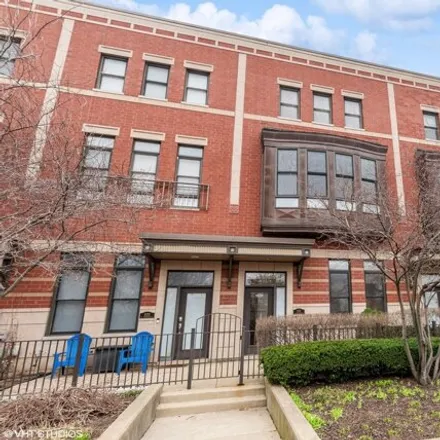 Buy this 3 bed house on 1038 North Kingsbury Street in Chicago, IL 60610