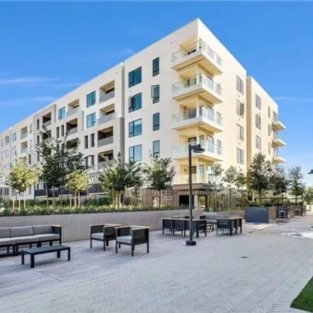 Rent this 3 bed condo on Central Park West in Jamboree Road, Irvine