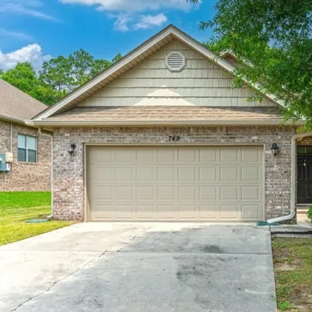 Buy this 3 bed house on 749 Lime Ln in Crestview, Florida