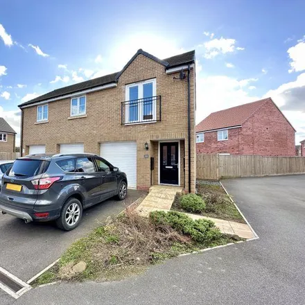 Rent this 2 bed apartment on Thornbury Drive in Scartho, DN33 3TR