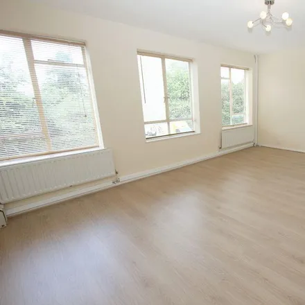 Rent this 3 bed apartment on Mayflower in Mayflower Way, Beaconsfield