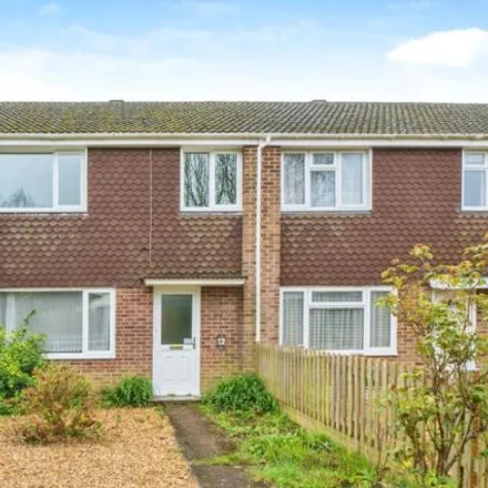 Buy this 3 bed townhouse on 8 Waverley Close in Crampmoor, SO51 7TG