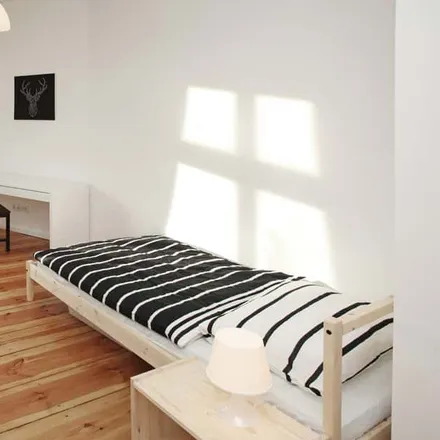 Rent this 5 bed room on Mehring Spätshop in Mehringdamm 38, 10961 Berlin