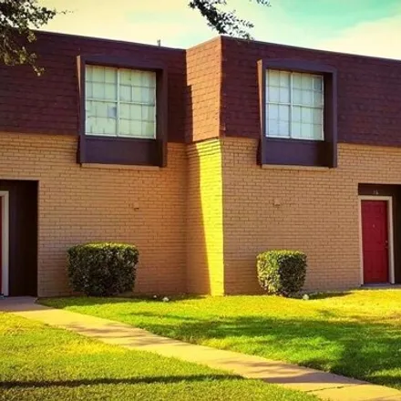 Rent this 2 bed apartment on 2380 South 25th Street in Abilene, TX 79605