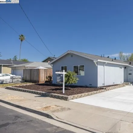 Buy this 5 bed house on 2869 Kennedy Street in Livermore, CA 94551