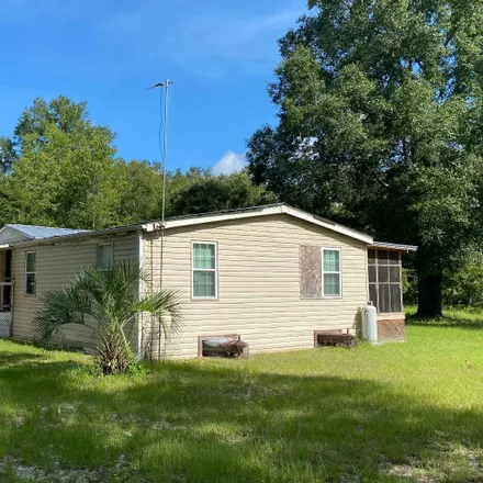 Buy this 3 bed house on 6898 213th Road in Suwannee County, FL 32060