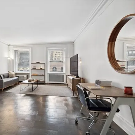 Image 2 - 111 East 36th Street, New York, NY 10016, USA - Apartment for sale