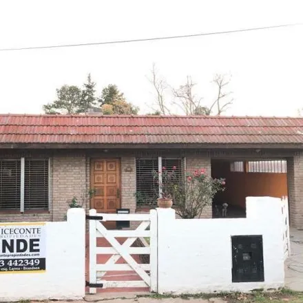 Image 2 - Plazoleta Ygunet, Partido de Brandsen, 1980 Brandsen, Argentina - House for sale