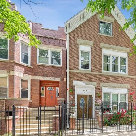 Rent this 3 bed house on 909 North Richmond Street in Chicago, IL 60622