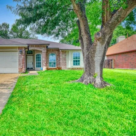 Buy this 3 bed house on 973 Wimbledon Drive in Arlington, TX 76017