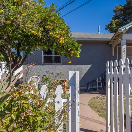 Buy this 5 bed duplex on 409 South Idaho Street in San Mateo, CA 94402