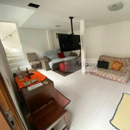 Rent this 3 bed house on Avenida Brasília in Campanário, Diadema - SP