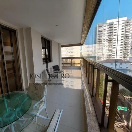 Buy this 4 bed apartment on Rua Presidente Backer 236 in Icaraí, Niterói - RJ