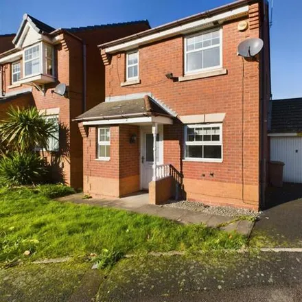 Buy this 3 bed house on Alderley Crescent in Bloxwich, WS3 1TE