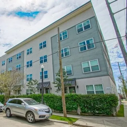 Buy this 2 bed condo on 541 Josephine Street in New Orleans, LA 70113