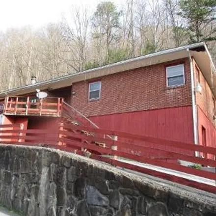 Buy this 3 bed house on 27 Cornell Avenue in Welch, WV 24801