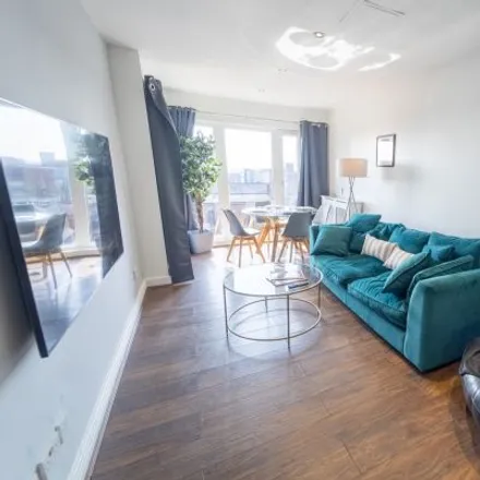 Rent this 3 bed apartment on 7 Commercial Street in Park Central, B1 1RS