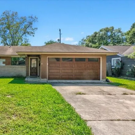 Buy this 3 bed house on 1900 Avenue G in Nederland, TX 77627