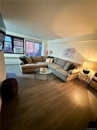 Image 3 - 880 Boynton Avenue, New York, NY 10473, USA - Apartment for sale