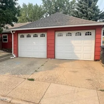 Buy this 2 bed house on 42 Southwest 4th Street in Dickinson, ND 58601