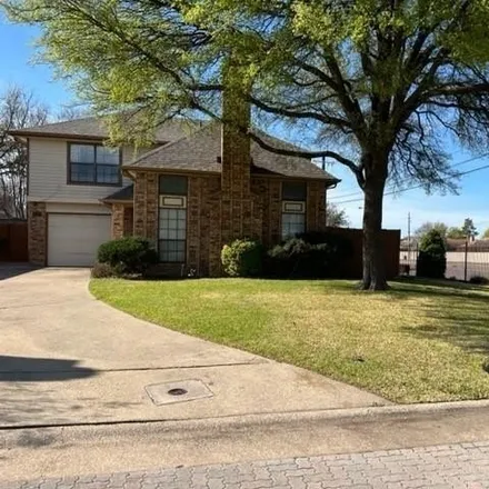Rent this 3 bed house on North Jupiter Road in Richardson, TX 75042
