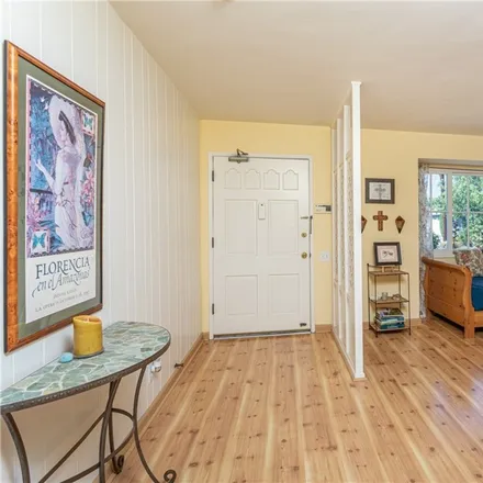 Image 4 - 7124 Helmsdale Road, Los Angeles, CA 91307, USA - House for sale