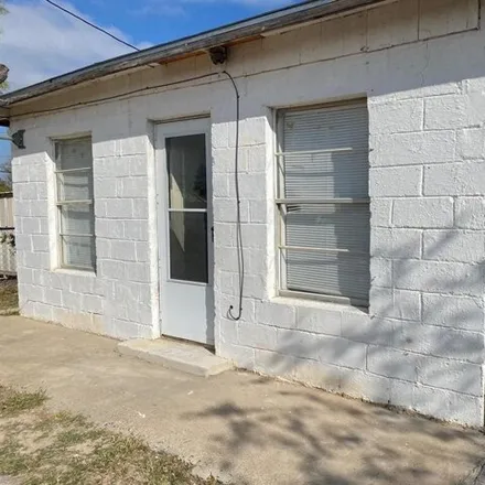 Rent this 2 bed house on 535 Plaza Avenue in Del Rio, TX 78840