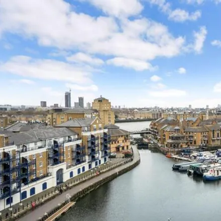 Buy this 1 bed apartment on 127-157 Basin Approach in Ratcliffe, London