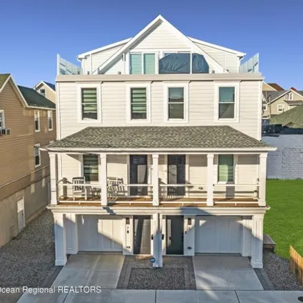 Rent this 3 bed house on Center Street in Sea Bright, Monmouth County