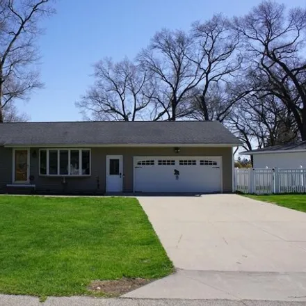 Buy this 3 bed house on 2719 Patricia Drive in North Muskegon, Muskegon Charter Township