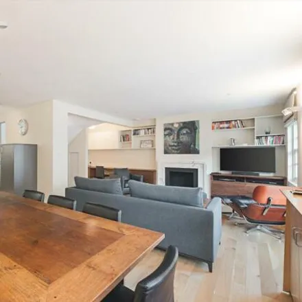 Rent this 4 bed townhouse on 11a Ennismore Mews in London, SW7 1AN