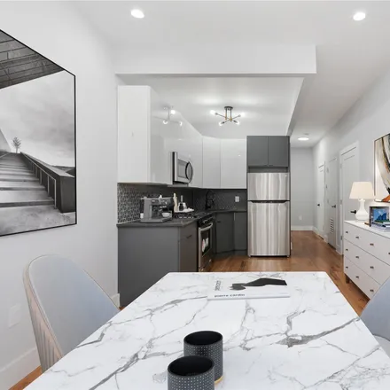 Image 2 - 408 East 136th Street, New York, NY 10454, USA - Townhouse for sale