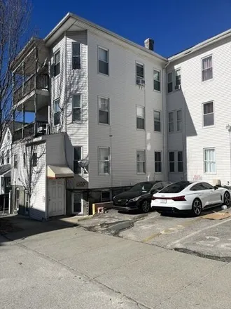 Rent this 3 bed condo on 20 Hollywood Street in Main South, Worcester