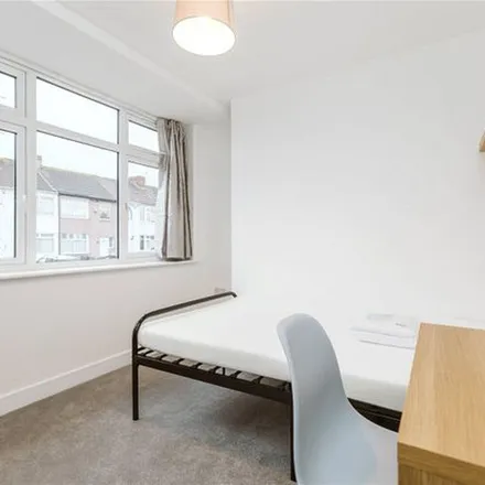 Image 9 - 131 Mackie Road, Bristol, BS34 7NB, United Kingdom - Apartment for rent