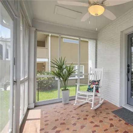 Image 2 - 18 Finch St, New Orleans, Louisiana, 70124 - House for sale