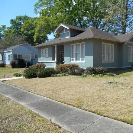 Buy this 3 bed house on 109 West Minnesota Street in Brookhaven, MS 39601