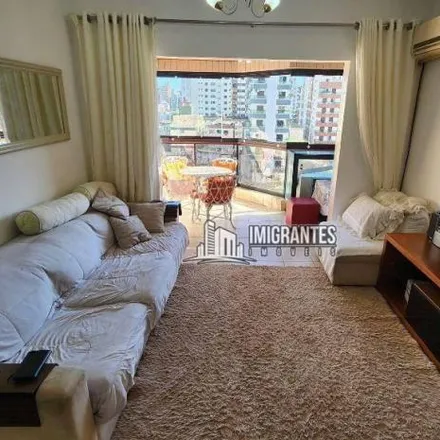 Buy this 2 bed apartment on Rua Perequê in Guilhermina, Praia Grande - SP