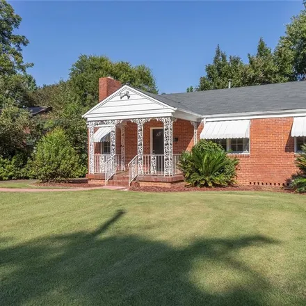 Image 2 - 149 Oak Forest Drive, Forest Hills, Montgomery, AL 36109, USA - House for sale