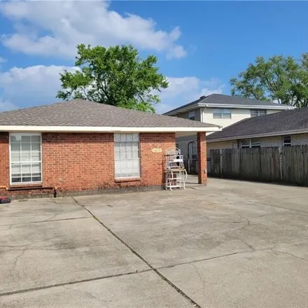 Rent this 3 bed house on 1415 Seminole Avenue in Metairie, LA 70005