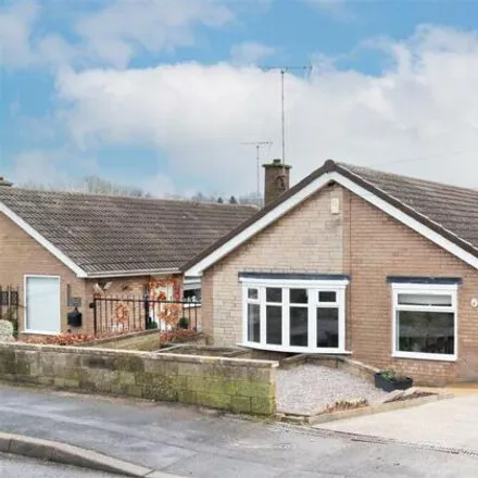Buy this 3 bed house on Pindale Avenue in Inkersall Green, S43 3EY